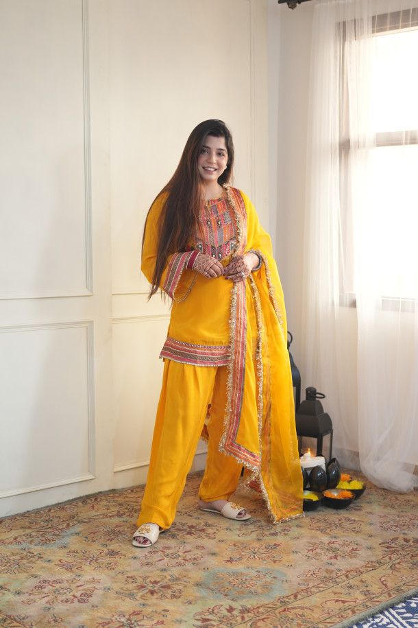 Yellow Salwar Kameez - Buy Yellow Salwar Suit Online At Best Price – Koskii